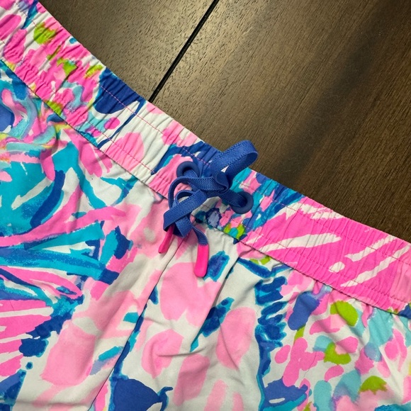 Lilly Pulitzer Colorful Athletic Shorts - Picture 5 of 5